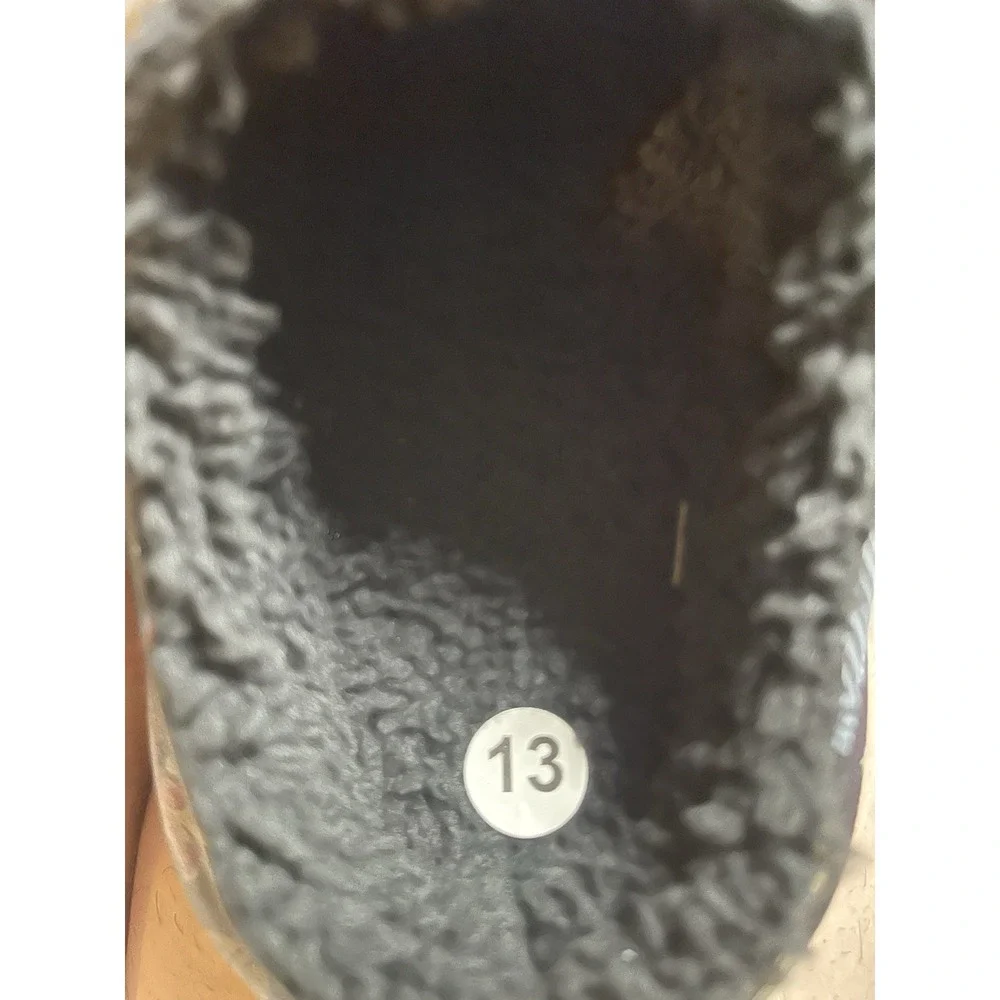 Kids Size‎ 13 Red Black Logo SlipOn Clogs Rubber Sherpa Lining red Foam comfort